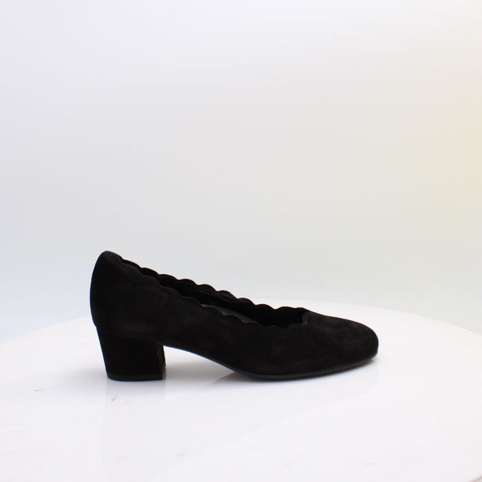 3006.01 GABOR SHOES 26