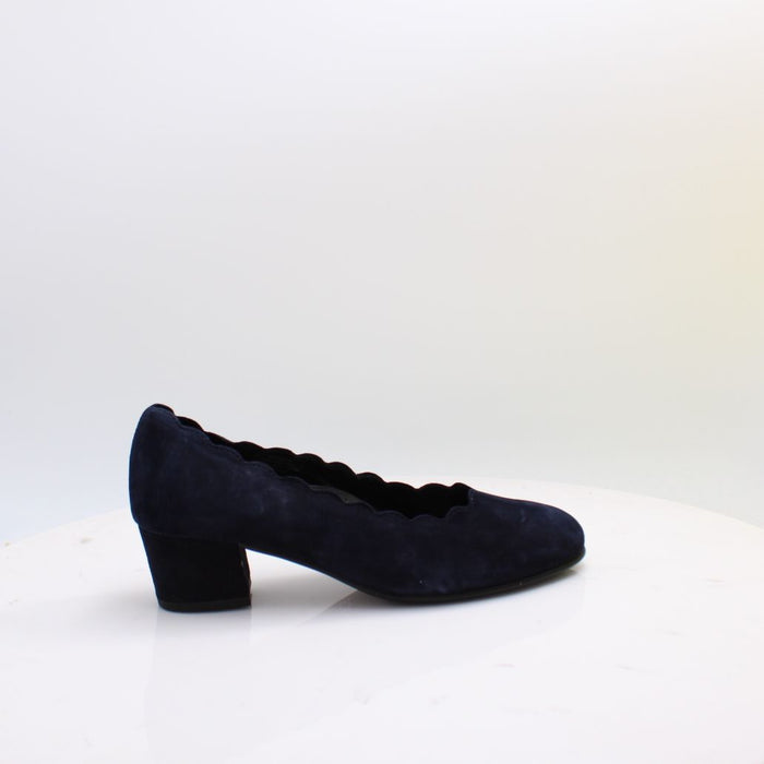 3006.01 GABOR SHOES 26
