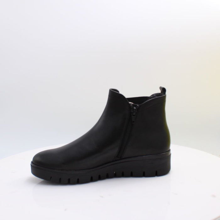 8015.01 GABOR BOOTS 26