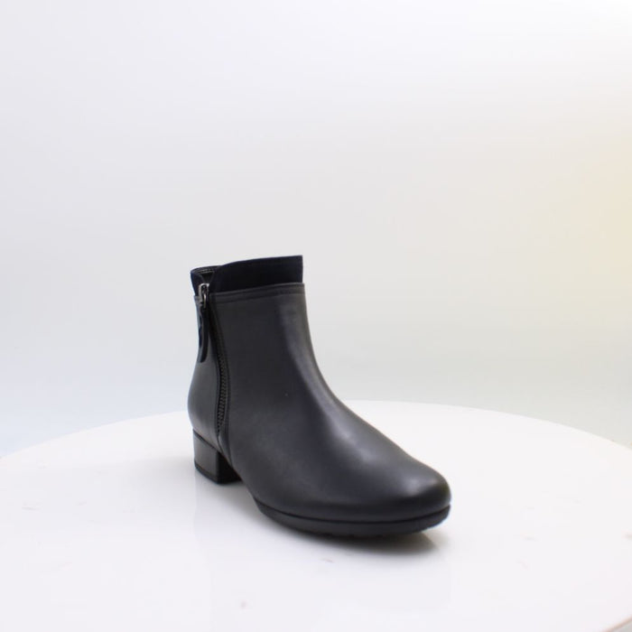 8031.02 GABOR BOOTS 26