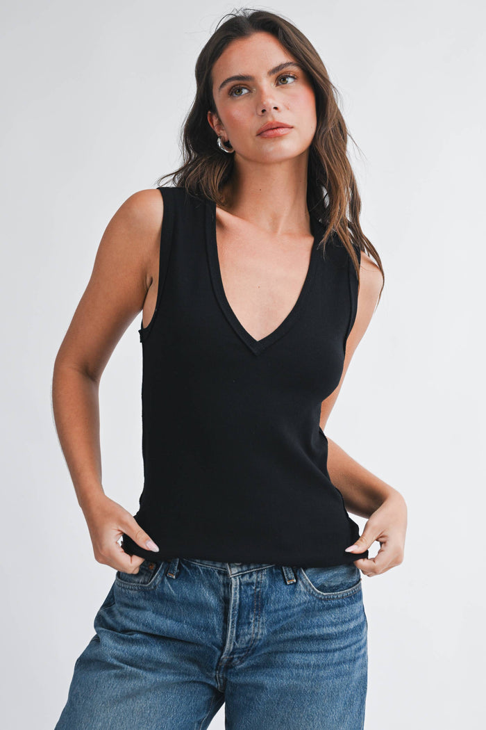 8489HK Ribbed V-Neck Tank Top: Matcha / Contemporary / M