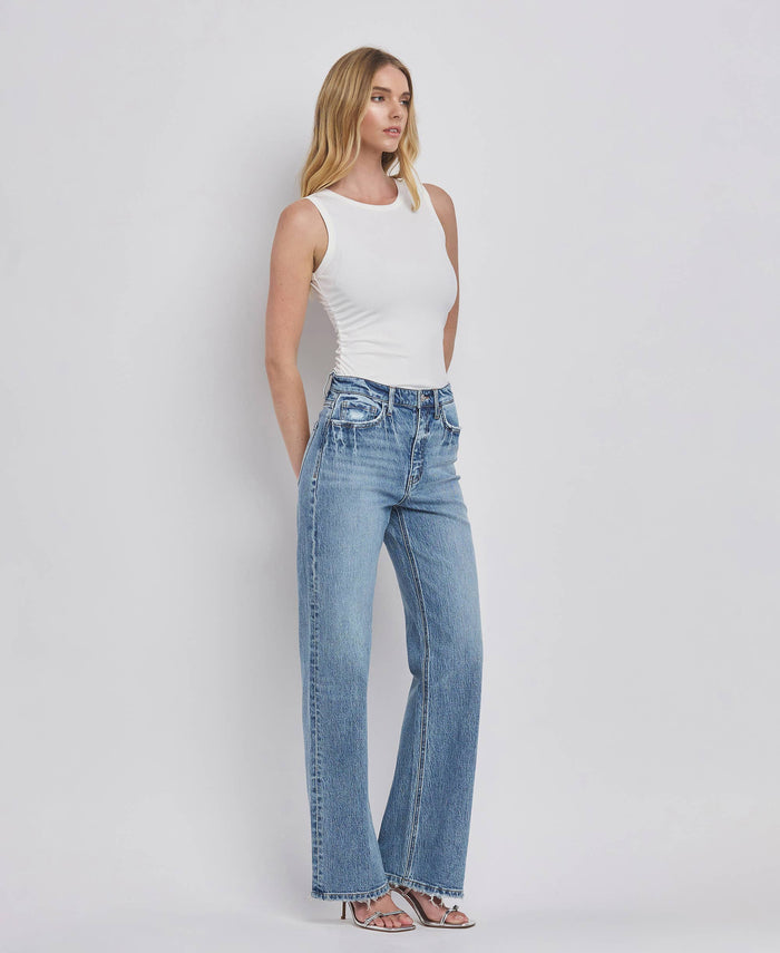 90'S SUPER HIGH RISE MEDIUM WASH WIDE JEANS T6242: LEAPING WATER / 24