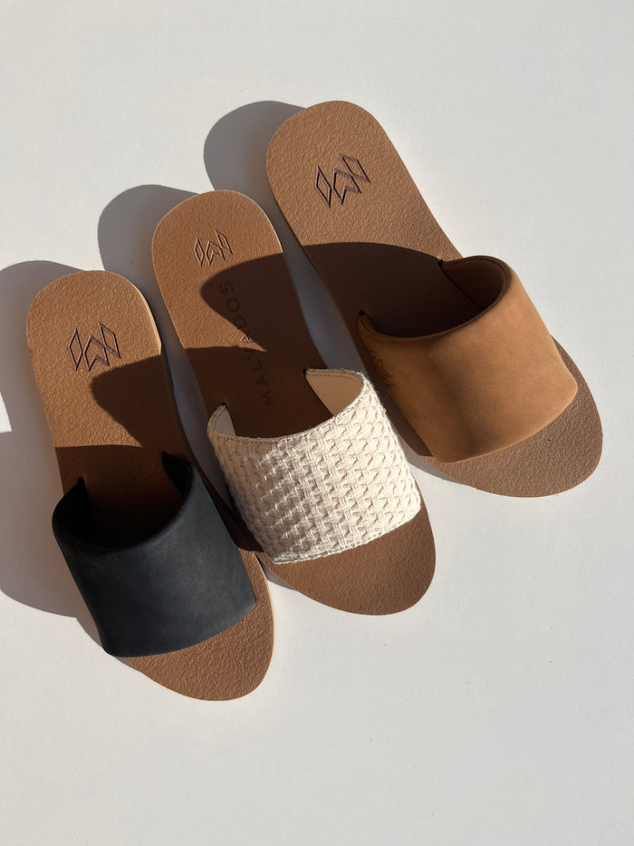 Ellie memory foam sandal with arch support in Jet, Hampton and Saddle