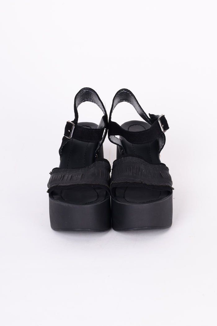 Aakasha Womens Black Shoes Size EU 40