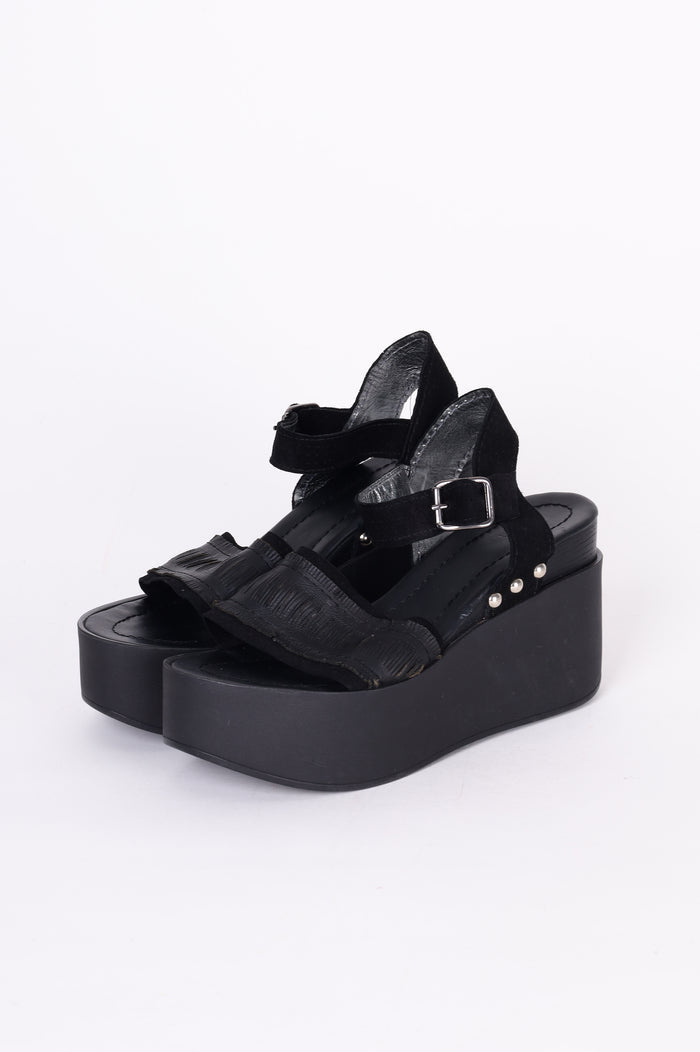 Aakasha Womens Black Shoes Size EU 40