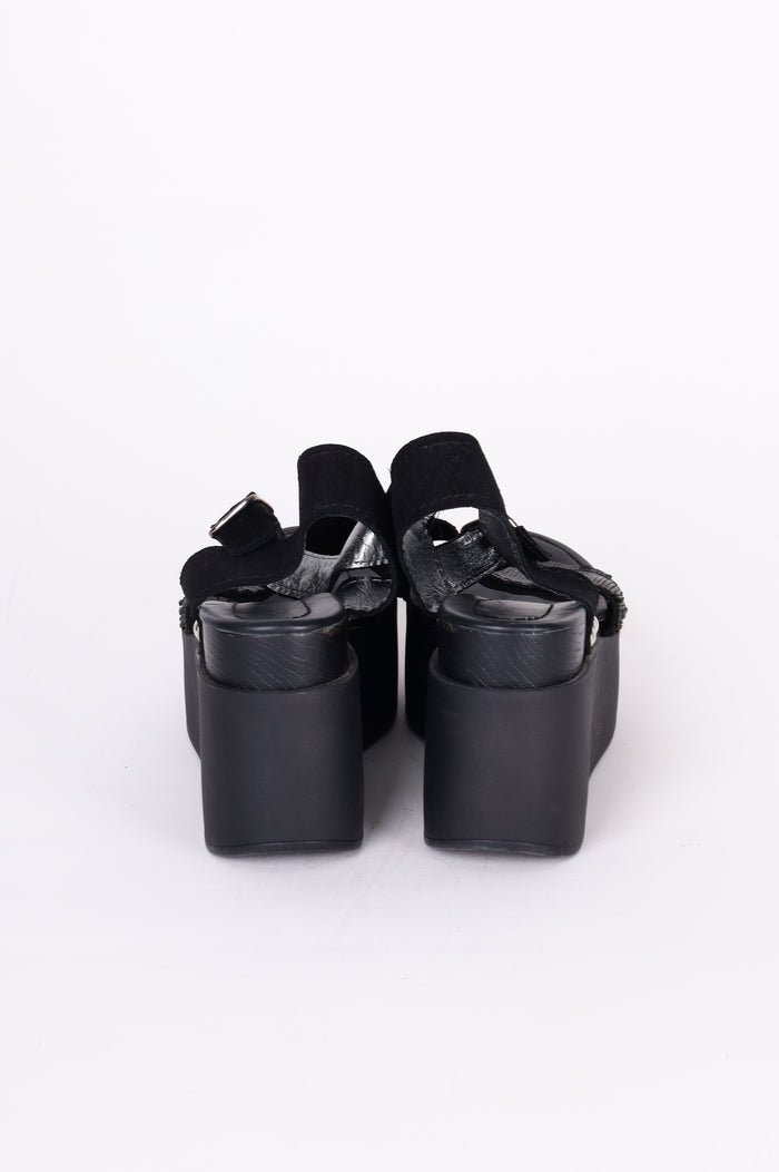 Aakasha Womens Black Shoes Size EU 40