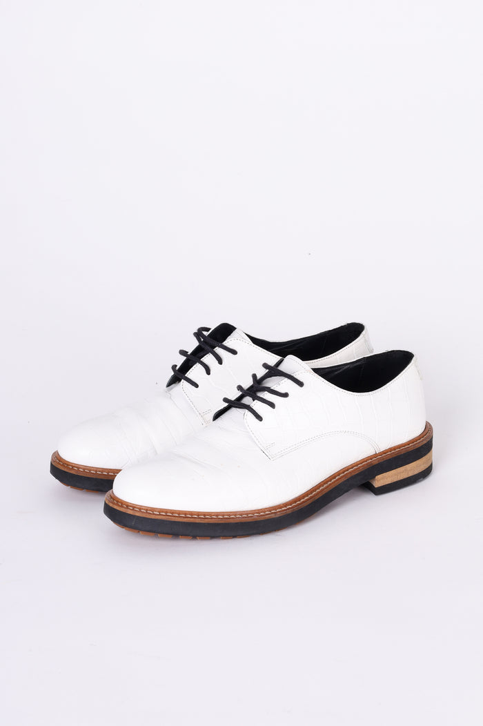 Beau Coops Womens White Shoes Size EU 40