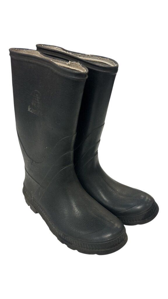 Black Rubber Boots