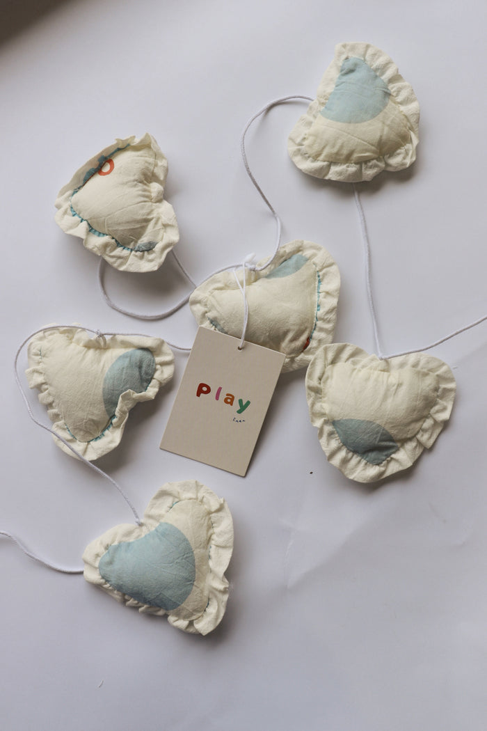 Bo Peep Frill Heart Garland