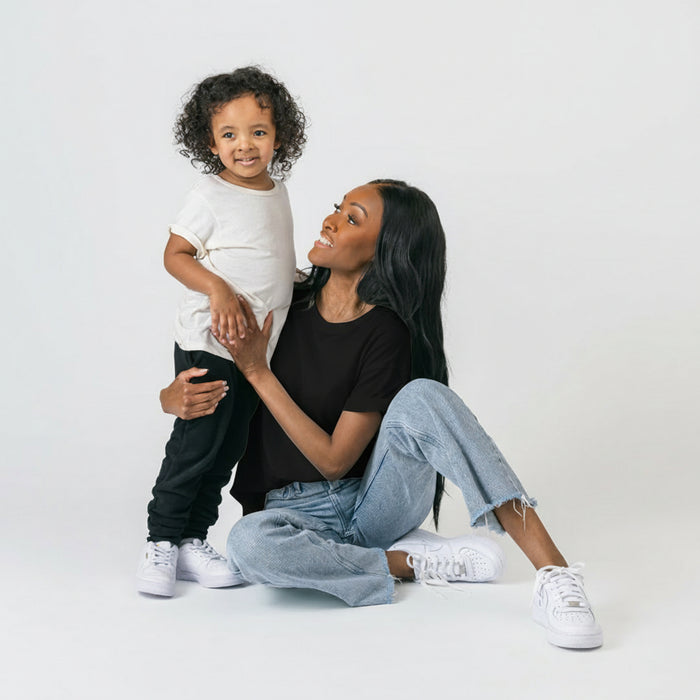 Unisex 100% GOTS Certified Organic Cotton Tshirt - Adult Organic Shirts and Tops - Black - Women and Men - Small to XL - made in Canada