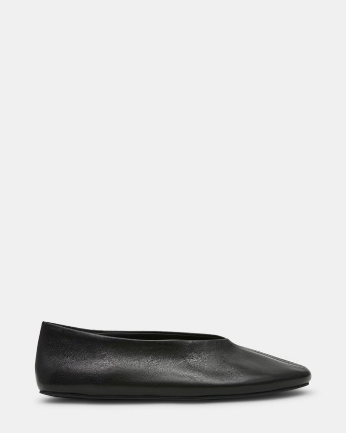 CYNTRA BLACK LEATHER