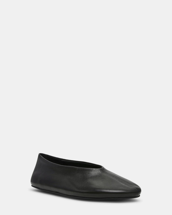 CYNTRA BLACK LEATHER