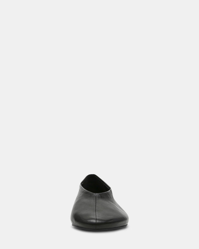 CYNTRA BLACK LEATHER