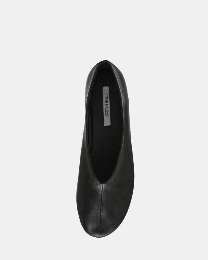 CYNTRA BLACK LEATHER