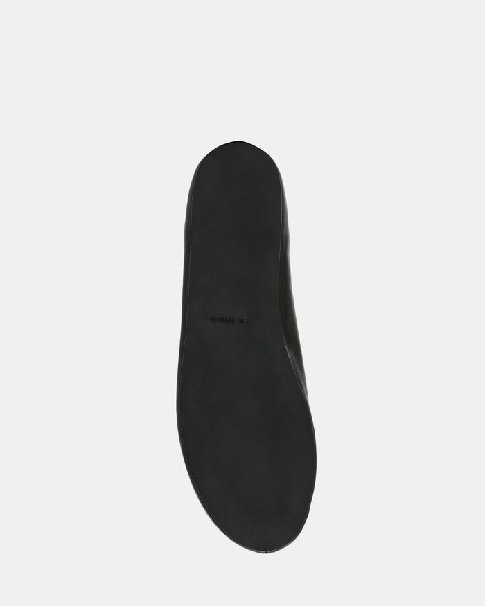 CYNTRA BLACK LEATHER
