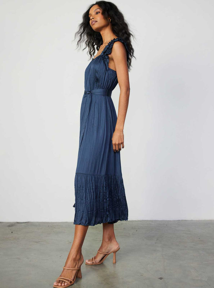 Double-Layer Ruffle Sleeve Crinkle 3Q Dress: