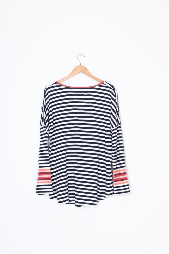 Elm Lifestyle Womens White Top Size 12