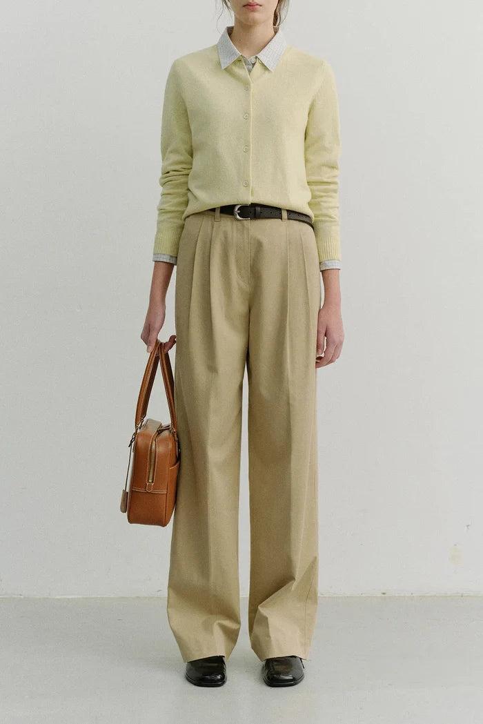 Essential Crewneck Knit Cardigan Sweaters & Knits Dunst