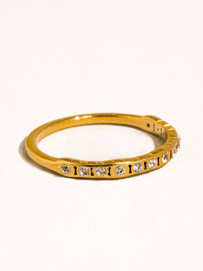 Flair 18K Gold Non-Tarnish Thin CZ Band: Yellow Gold / 7