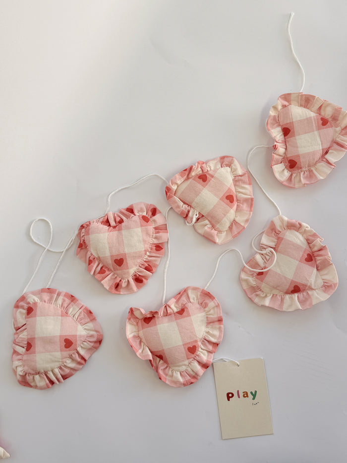 Heirloom Heart Garland