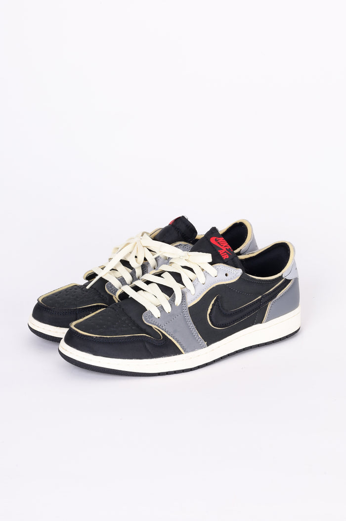 Nike Mens Grey Sneakers Size EU 45