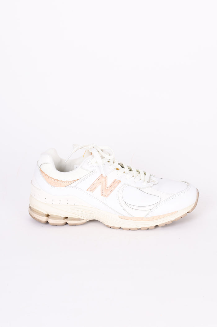New Balance Mens White Sneakers Size EU 42.5