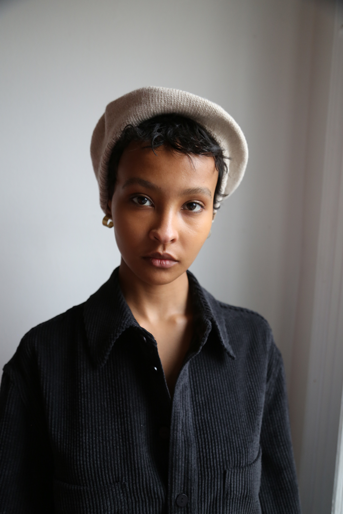 Merino Beret, Almond White