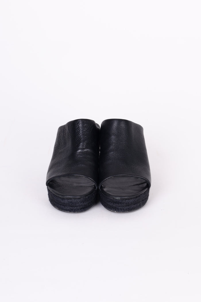 Mi Piaci Womens Black Shoes Size EU 39