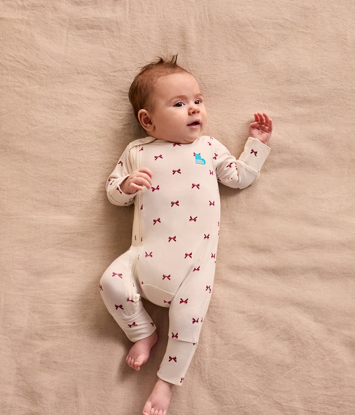 Newborn Starter Gift Bundle | Swaddle | Romper | Sleep Machine | 1.0 TOG | Cream Bows