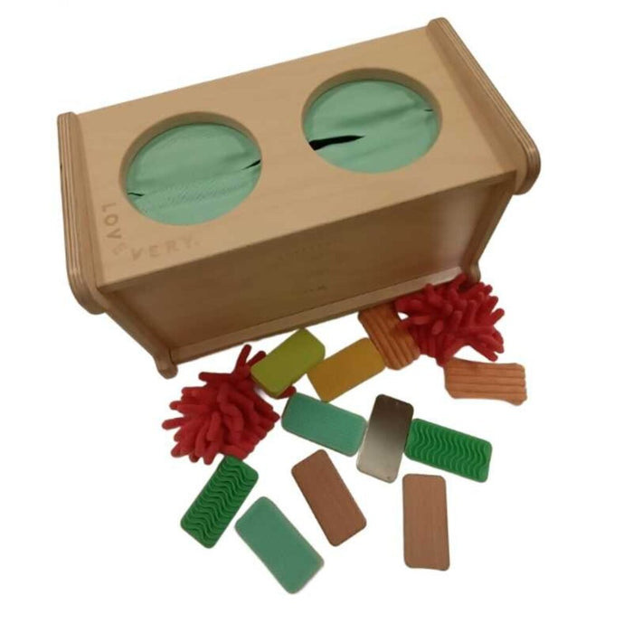 Sensory Box & 13 sensory items