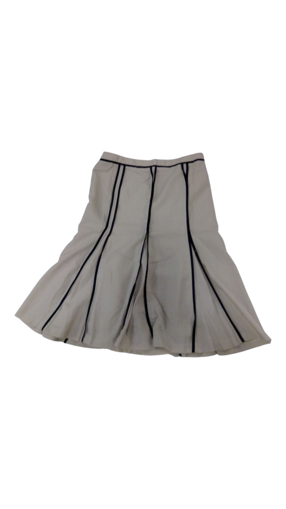 Skirts: Beige/Black