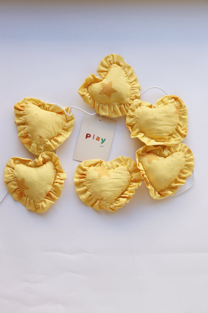 Sprinkle Star Frill Heart Garland