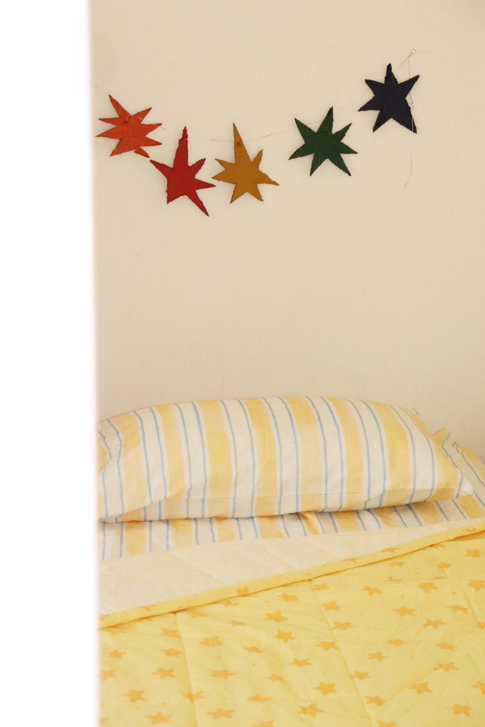 Star Sprinkle Reversible Quilt
