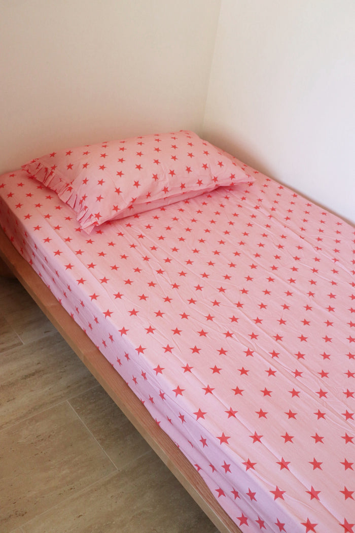 Strawberry Star Fitted Sheet Set