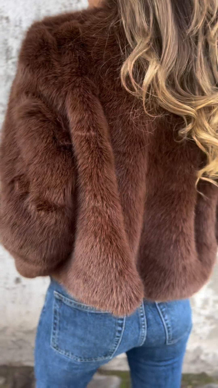 Valeria | Luxury Faux Fur Coat