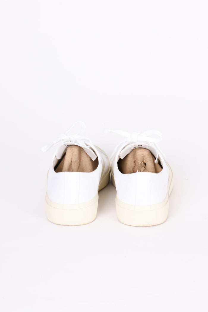Veja Womens White Sneakers Size EU 39