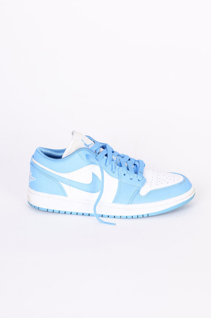 Nike Womens Blue Sneakers Size EU 39